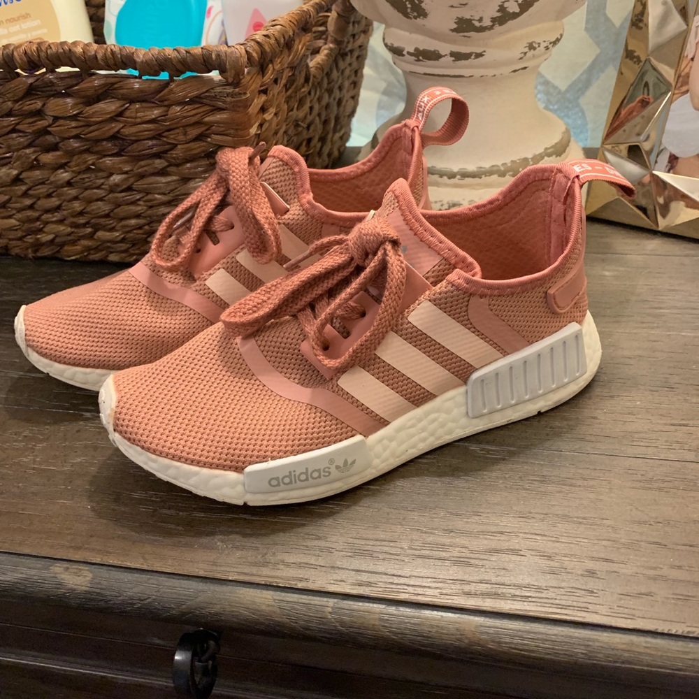 Adidas women’s shoes size 6
